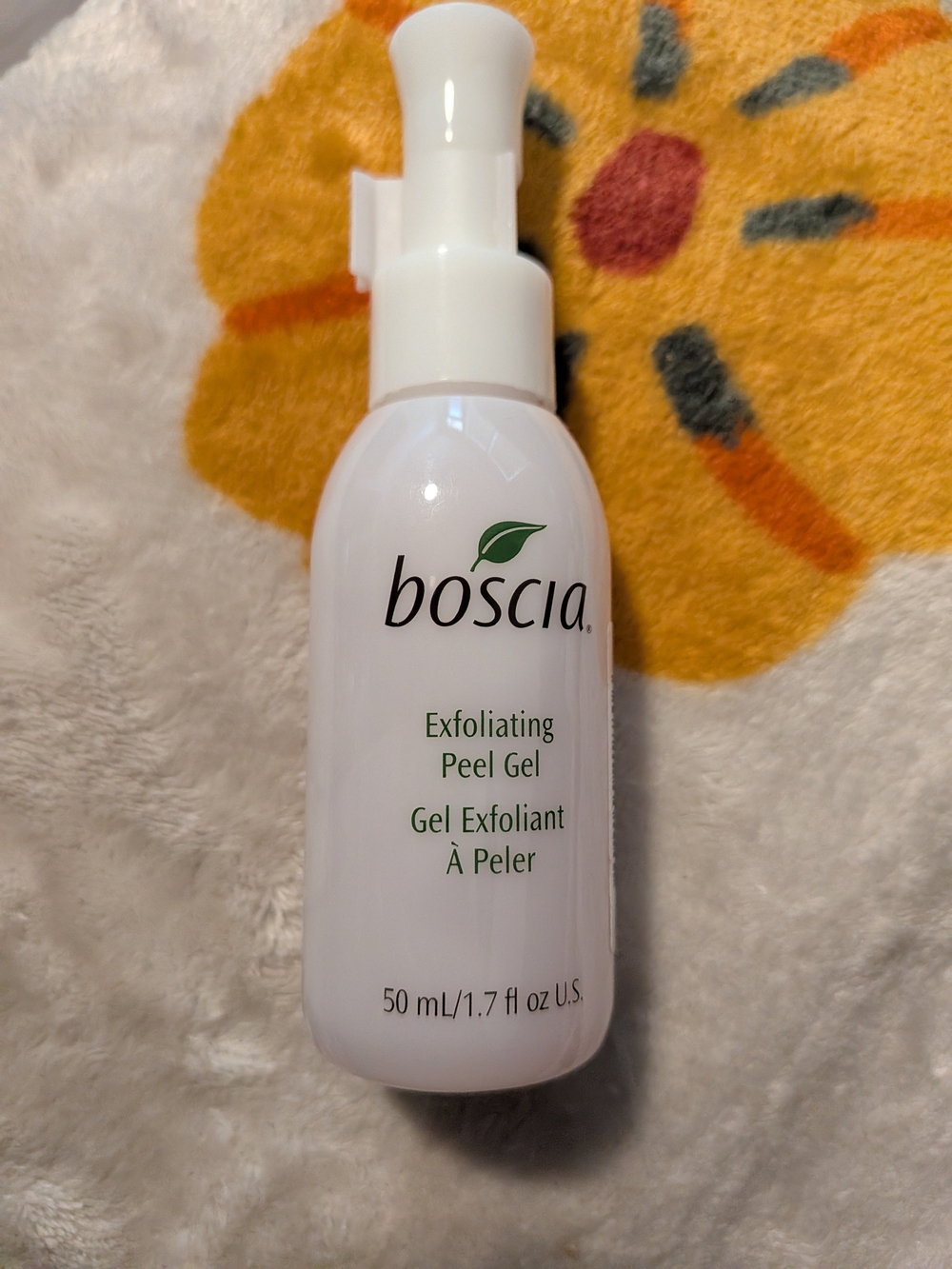 50 mL/1.7 fl oz bottle of Boscia Exfoliating Peel Gel. New